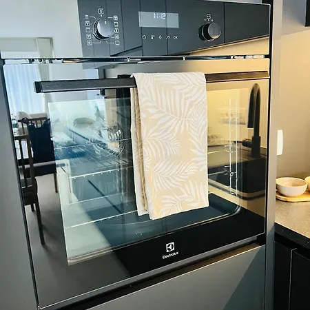 Nieuw! Petit Soleil - Dicht Bij En Park アパート *