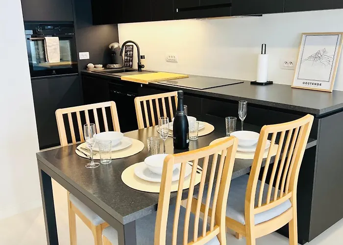 Nieuw! Petit Soleil - Dicht Bij En Park アパート *